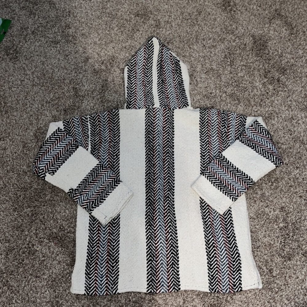 barley worn, 80% cotton 15% acrylic 5% polyester - Picture 2 of 2